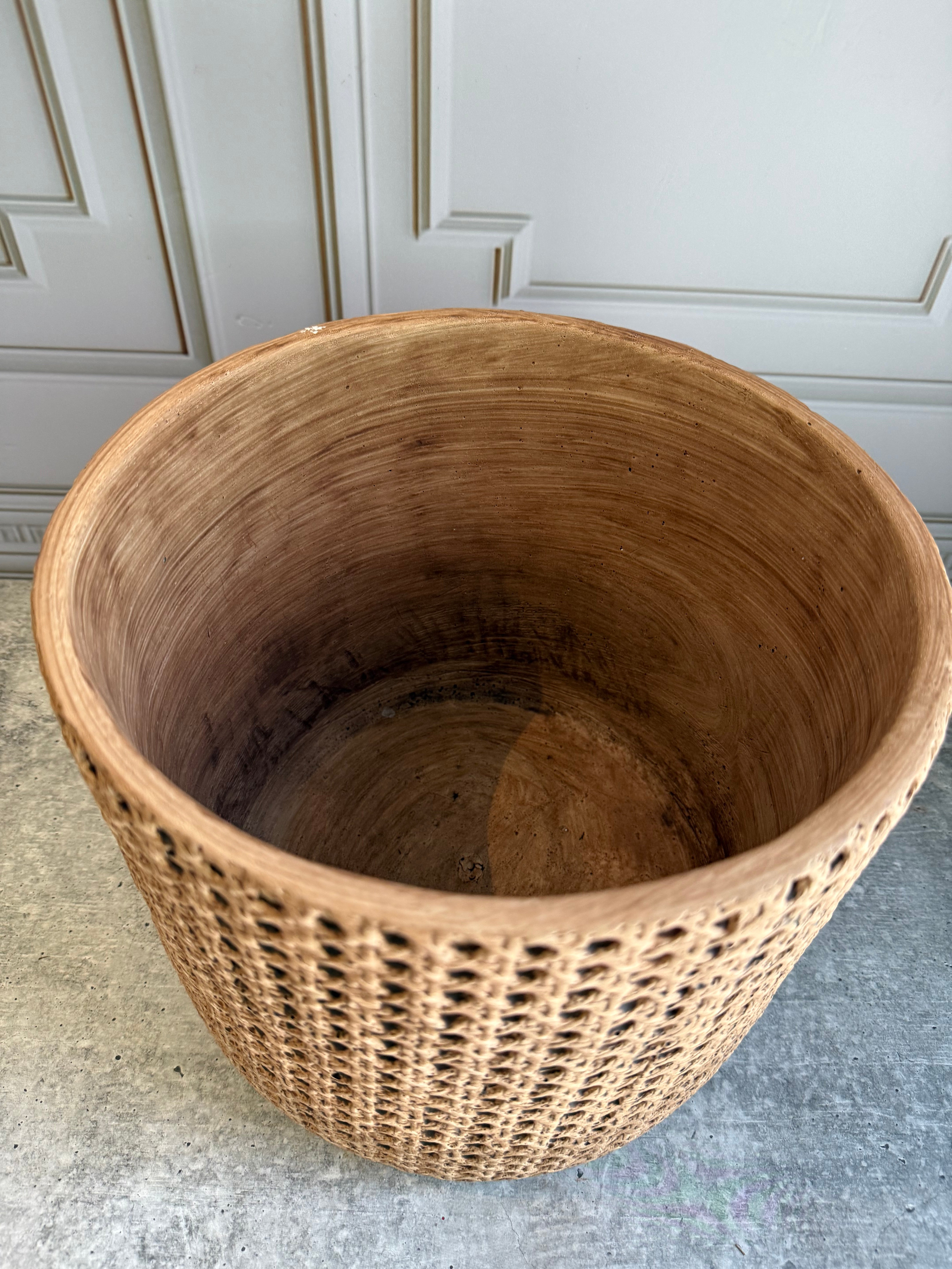 Honeycomb Column Pot